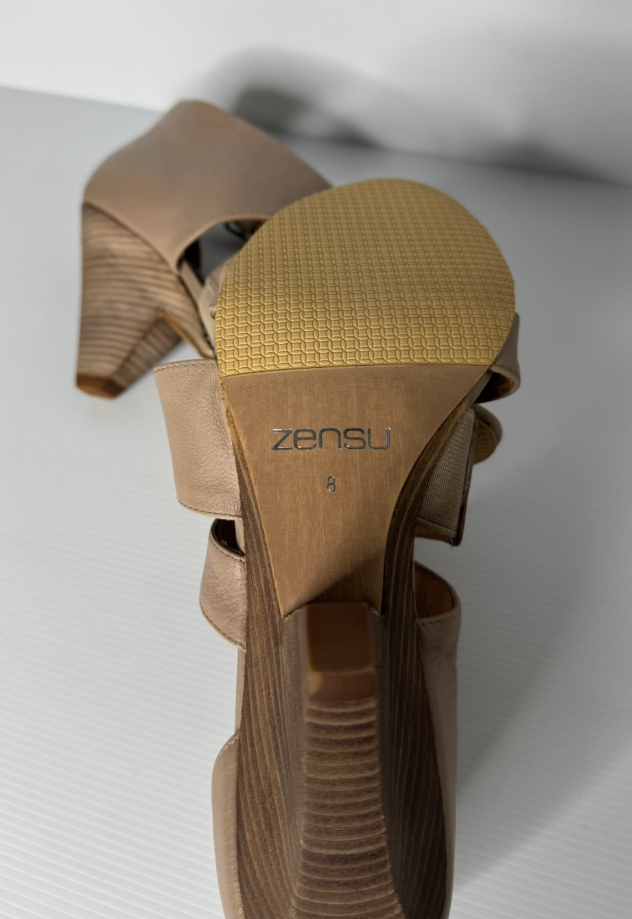 Zensu Heeled Sandal Size 8 Black Taupe New Leather  RRP $130 Stunning