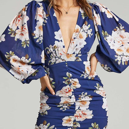 Showpo Latiana Ruched Plunge Neck Mini Dress Floral Plus Size 20 NEW RRP $120