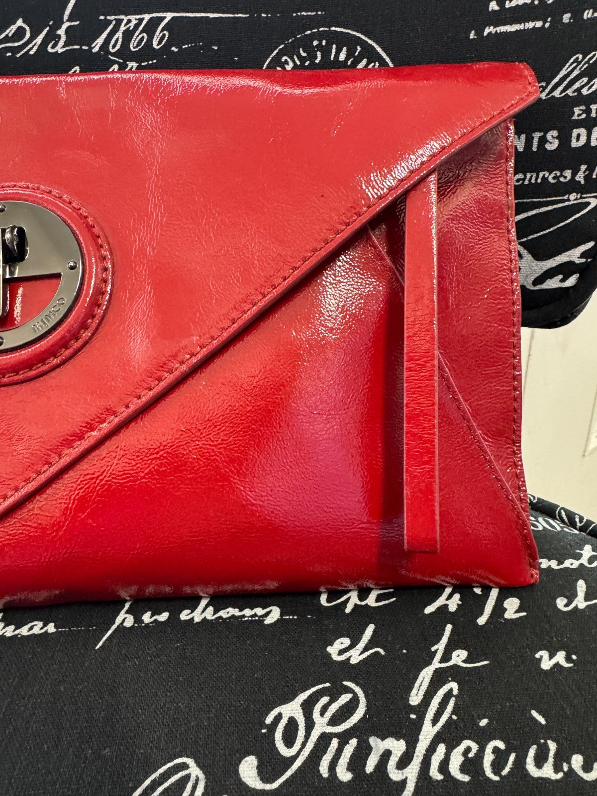 MIMCO 🌟Vintage🌟 Molter Envelope Turnlock Clutch in Patent Leather in Scarlet