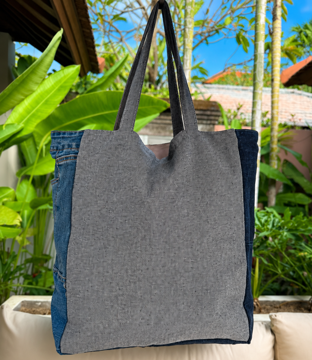 ⭐ Frida Kahlo “Frida Luxe” Upcycled Denim Tote Bag – Handmade Eco-Friendly NEW