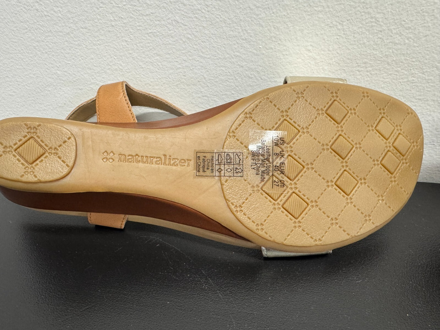 Women's Naturalizer Gold & Tan Leather Wedge Sandals size Au 10W/Eu40 NEW