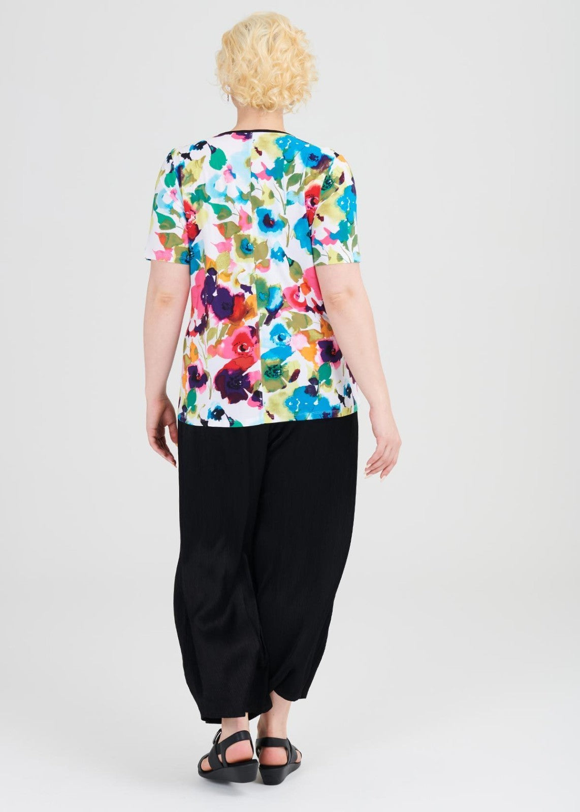 Taking Shape Fleur Top Plus Size 14-16 No Iron great for travelling RRP $110