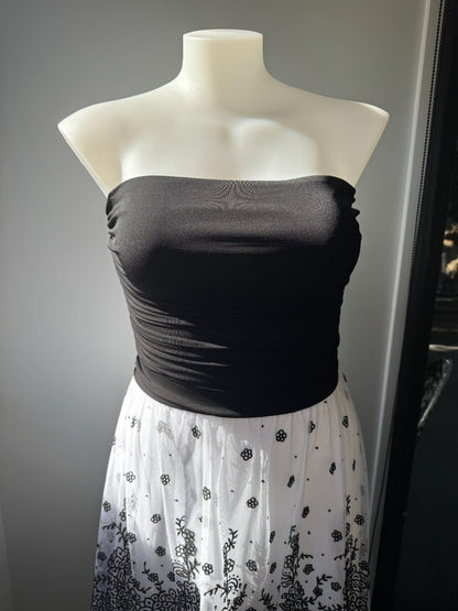 Speechless Black & White Strapless Party Dress Beaded  Tulle Lined 🖤 Size 14-16