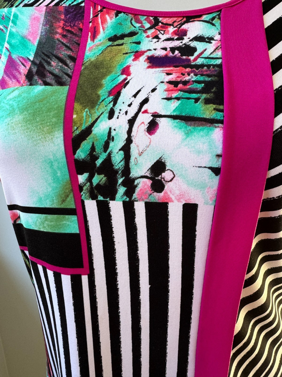 TS TAKING SHAPE Black/Pink/White/Green Geometric TOP SIZE XS=14/16