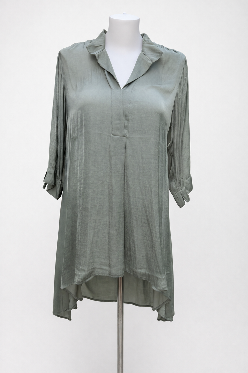 Taking Shape Top Plus Size M 18-20 Sage Green Hi-Lo Tunic 3/4 Sleeve Relaxed Fit