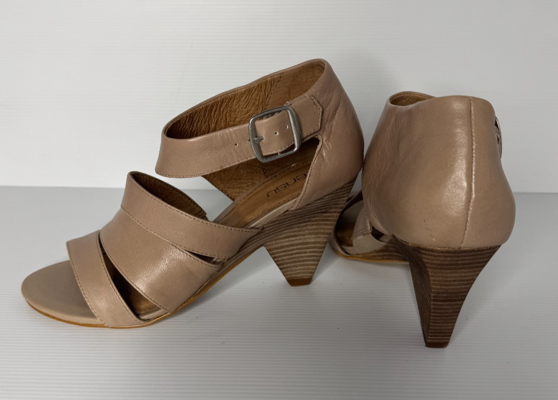 Zensu Heeled Sandal Size 8 Black Taupe New Leather  RRP $130 Stunning