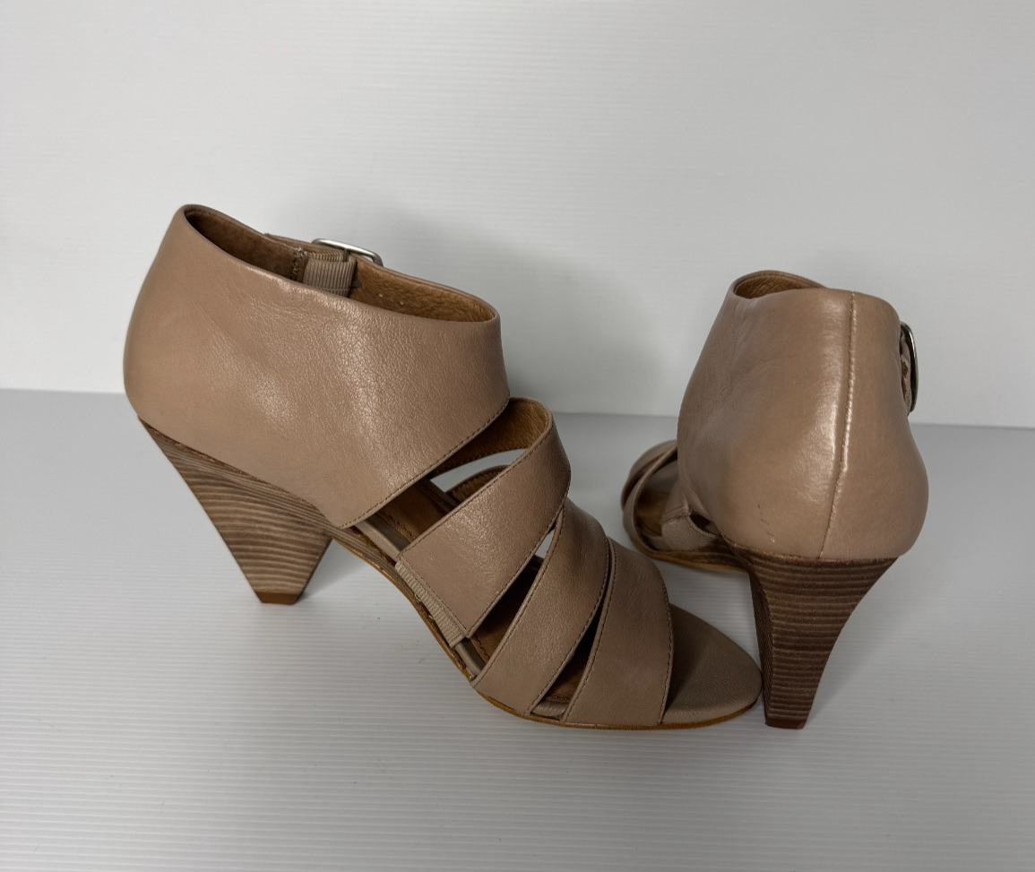 Zensu Heeled Sandal Size 8 Black Taupe New Leather  RRP $130 Stunning